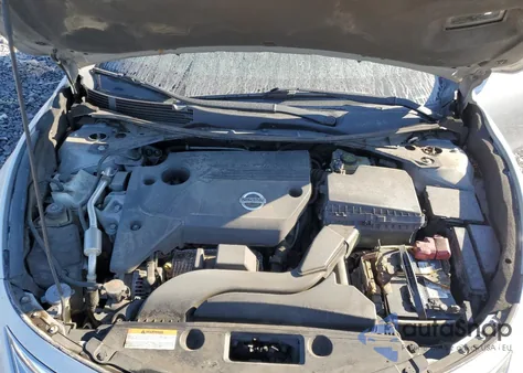 2015 Nissan Altima 2.5 из США, поврежденный, VIN 1N4AL3AP5FC214908